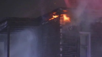 Familias sin hogar tras intenso fuego en edificio multifamiliar en Revere