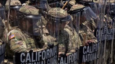 Siguen las manifestaciones contra medidas migratorias en Los ángeles y el país