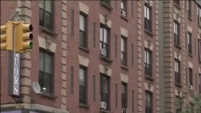 Ley aclara quienes deben pagar a agentes inmobiliarios en NYC