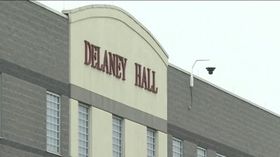 Cuatro detenidos se fugan de centro migratorio en Newark