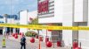 Desnudo y con una Biblia: así hallaron al sospechoso del tiroteo en un Target de Texas