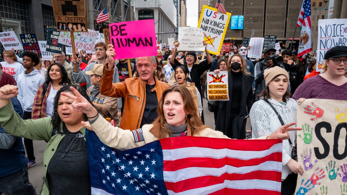 Protestas No Kings en EEUU apuntan a Trump, Irán y el ICE – Telemundo ...