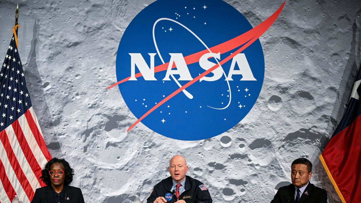 "No es la Luna que uno está acostumbrado a ver": astronautas de Artemis II sobre cara oculta lunar