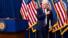 Powell acusa a Trump de poner 