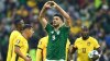 México derrota 2-0 a Ecuador y pasa a octavos de final