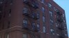 NYPD: niño de 2 años resulta gravemente herido tras caer desde un quinto piso en El Bronx