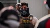 Nueva York no puede prohibir que agentes federales se cubran el rostro, según fallo de juez