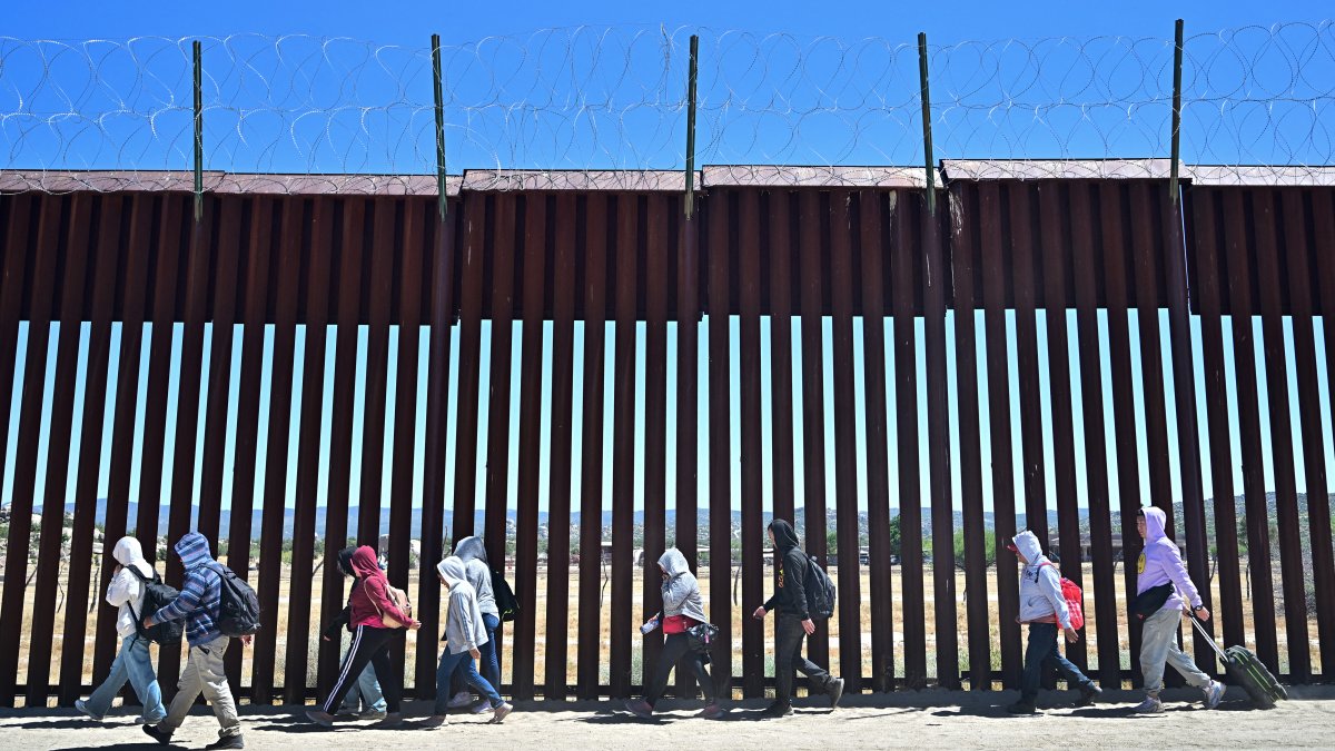 Más allá de Miami y Nueva York: migrantes están cambiando las ciudades más pequeñas de EEUU