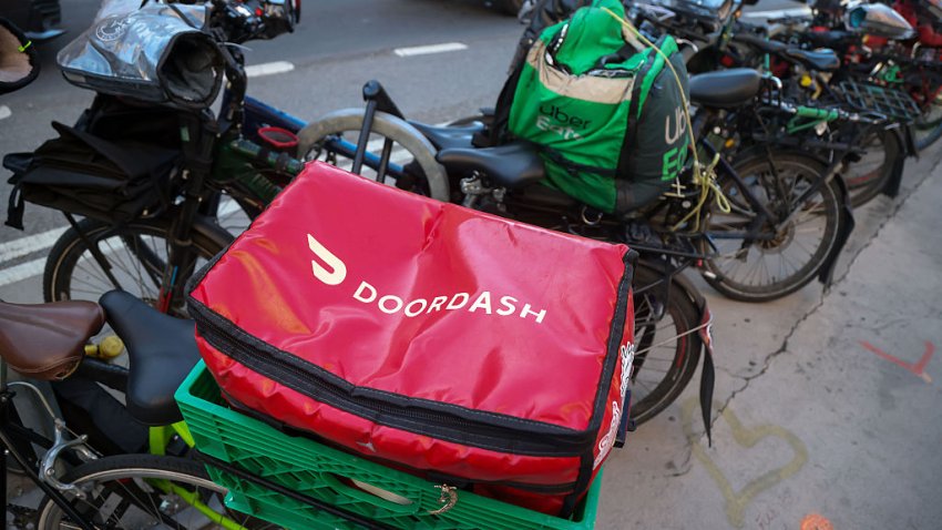 A DoorDash bag in the Brooklyn borough of New York, US, on Thursday, Jan. 15, 2026. The New York Department of Consumer and Worker Protection sent notices to major food-delivery platforms including Uber Eats, DoorDash, Grubhub and Instacart, warning them to comply with new worker protections taking effect later this month. Photographer: Michael Nagle/Bloomberg via Getty Images
