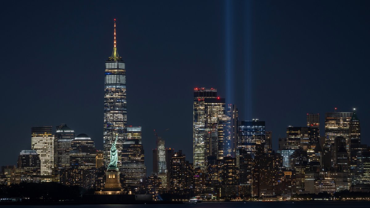 Por qué el 9/11 y sus múltiples tragedias se sienten de manera diferente 25 años después
