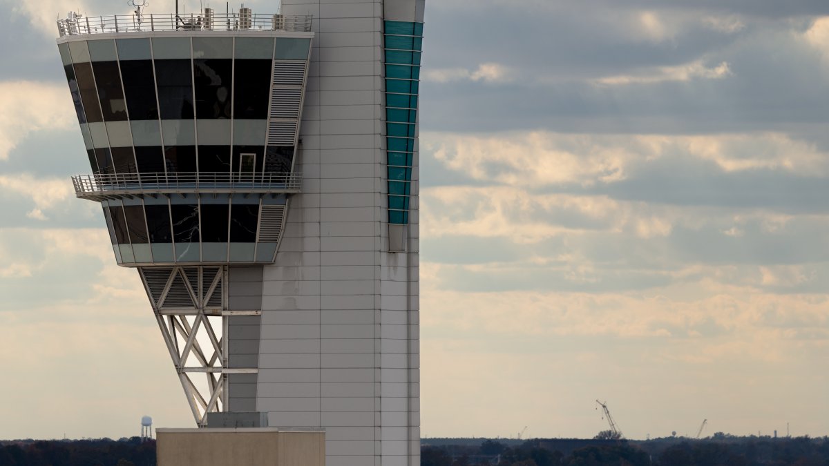 Reanudan operaciones en aeropuertos del noreste de EEUU tras problemas técnicos