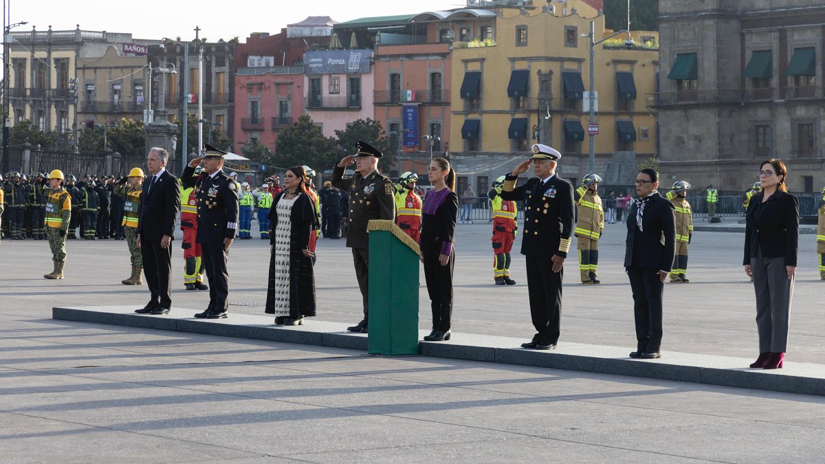 México rinde homenaje a víctimas de los sismos que sacudieron el país en 1985 y 2017