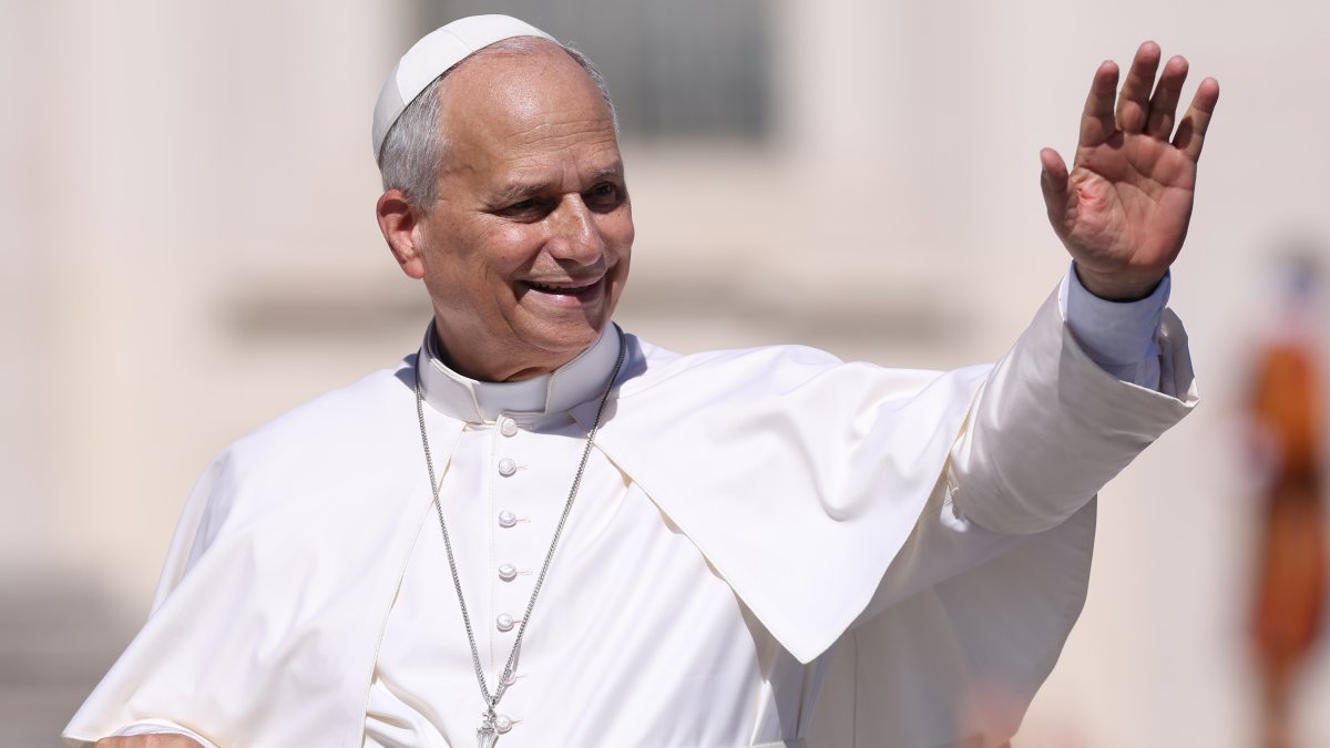 El papa León XIV está recuperándose tras cirugía por cáncer, según sus médicos