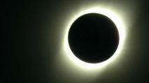 Espectacular eclipse total de sol en el hemisferio sur. Noticias en tiempo real