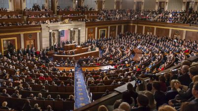 Congreso logra aprobar presupuesto tras un breve cierre