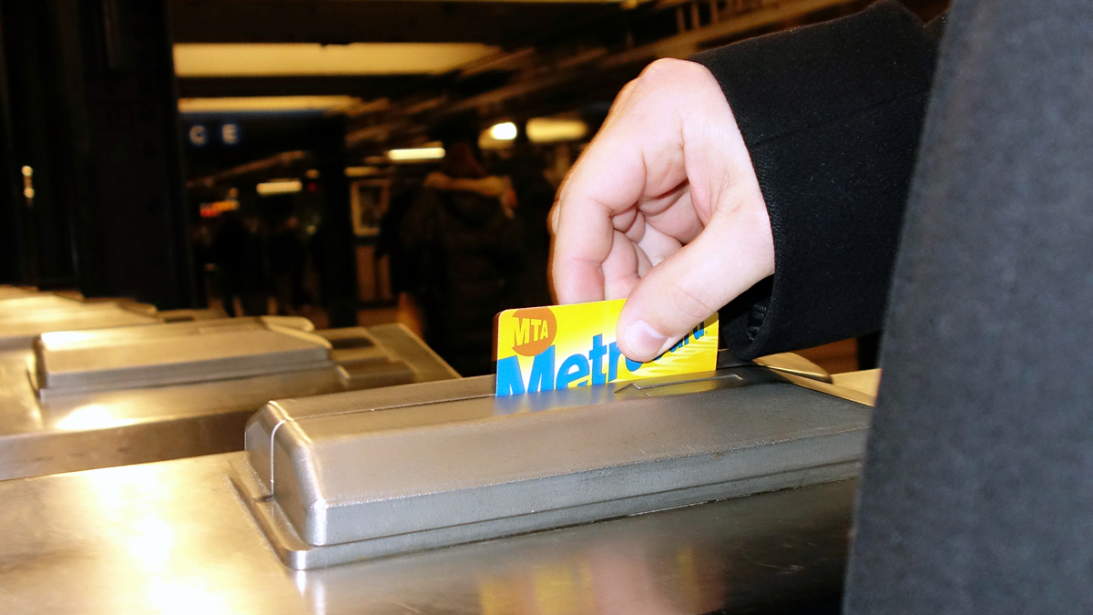 MTA votará posible alza de tarifas y peaje 