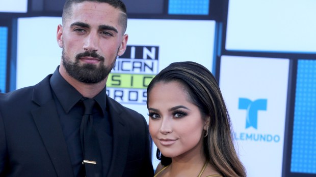 Becky G y su novio futbolista narran su historia de amor