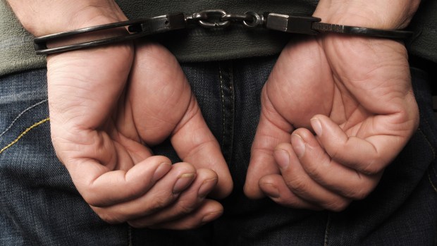 Piden revisar deportaciones por posesión de drogas
