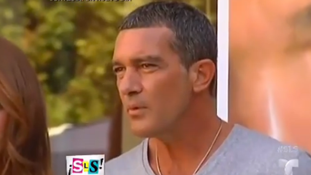 Video: Antonio Banderas ya no oculta su amor