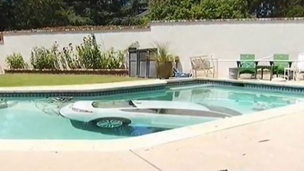 Video: Gran susto en una piscina residencial