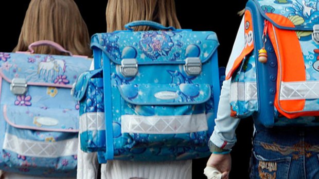 Video: Fiebre por mochilas blindadas
