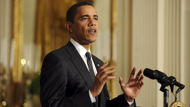 Video: Obama aparta su agenda por el ébola