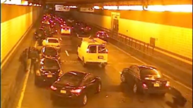 Video: Video de choque múltiple en I-93 Boston
