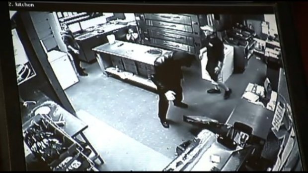Video: Captado en video robo a pizzería