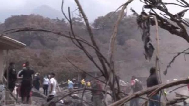 Reanudan tareas de rescate en Guatemala