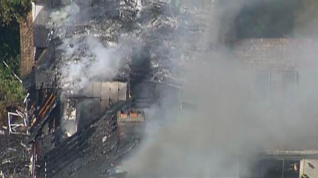 Fuego de 3 alarmas en Rutland