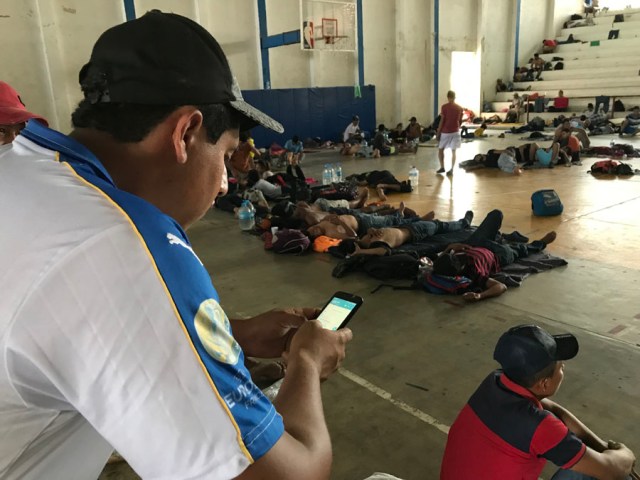 En fotos: el día a día de los migrantes de la nueva caravana que busca atravesar México