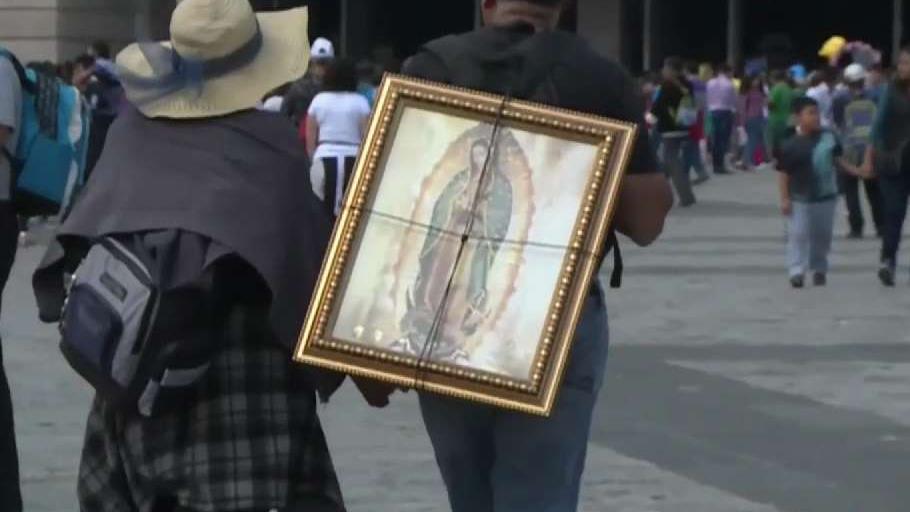 Miles de mexicanos inician peregrinación