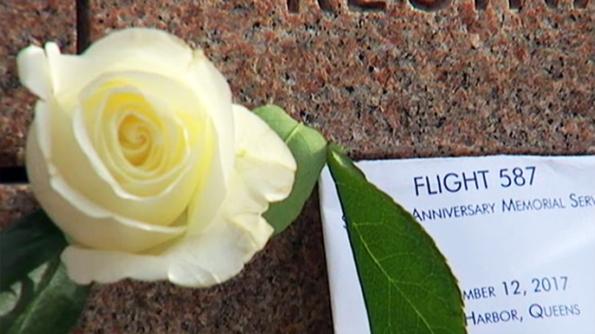 Recuerdan a las víctimas del vuelo 587 en Nueva York 